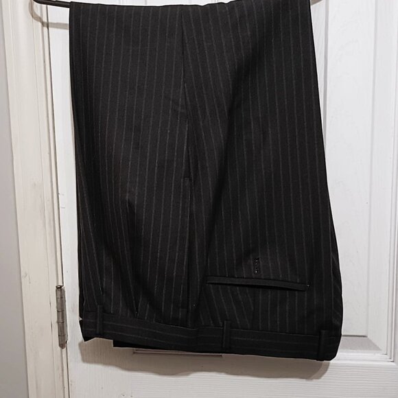 Enrico Gelini Men 2 Piece Dark Blue Pinstripe Suit 42S - Picture 10 of 16